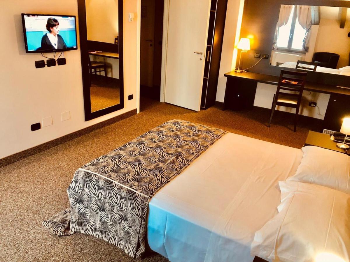 קאסה נואובה Motel Malpensa Inn & Hotel-Airport מראה חיצוני תמונה