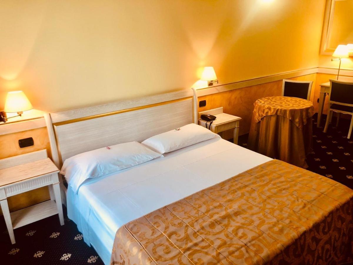 קאסה נואובה Motel Malpensa Inn & Hotel-Airport מראה חיצוני תמונה