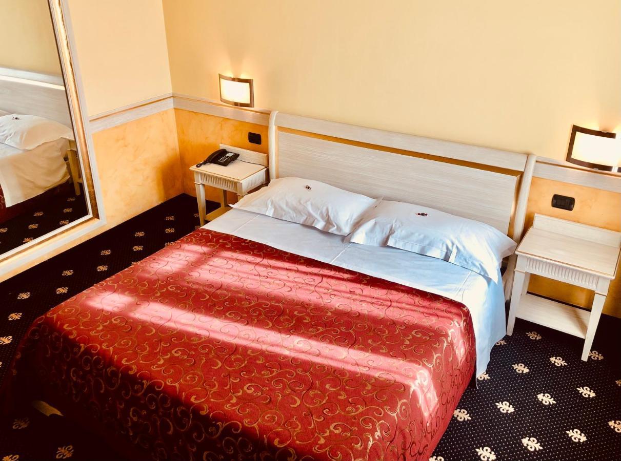 קאסה נואובה Motel Malpensa Inn & Hotel-Airport מראה חיצוני תמונה